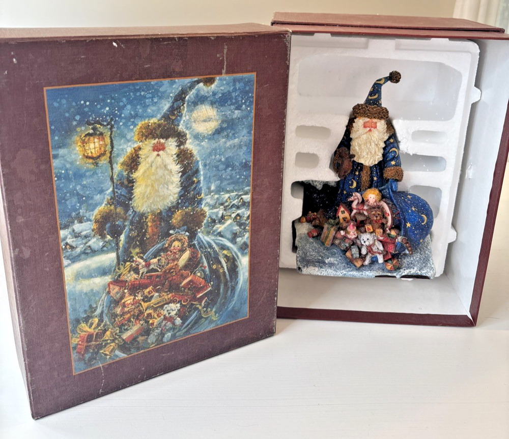 Sherwood's Magical Christmas, Santa, Lighting The Way 771225